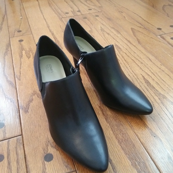NEW Jones NY Jeannine black booties sz 8.5 - Picture 2 of 7
